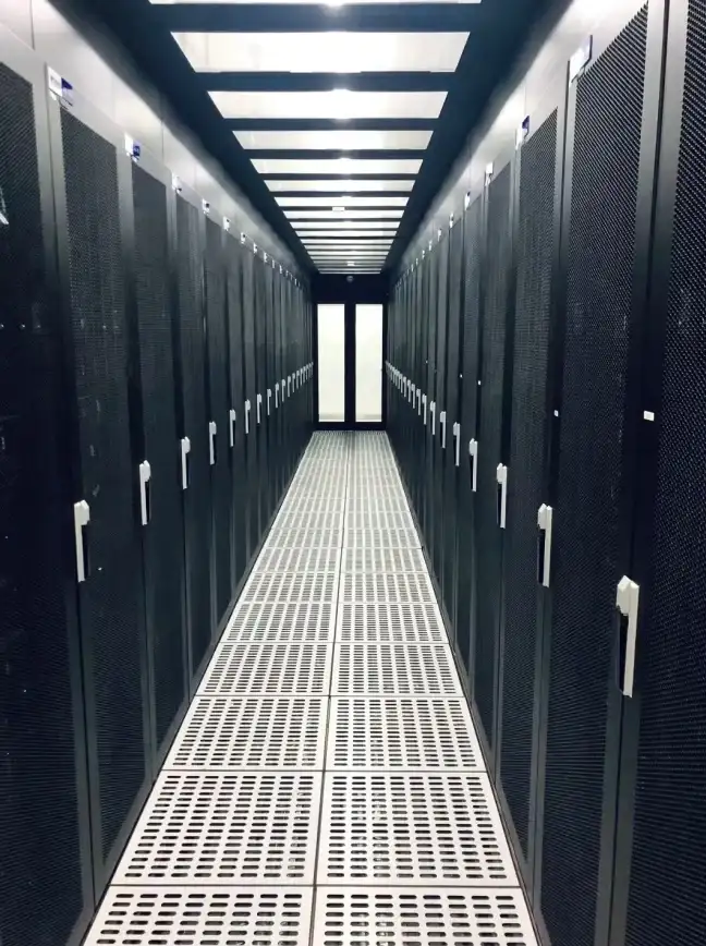 网络仿真 Dynamips：开源模拟器与虚拟化工具赋能网络工程实践