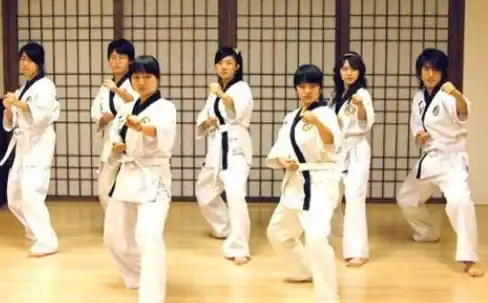 想在安卓手机上轻松搭建网站？试试KSWEB这款服务器软件吧！