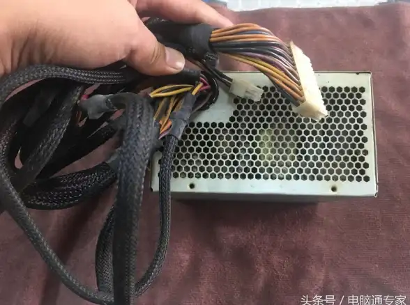 故障排查💻电脑主机无法开机怎么办？详细步骤教你快速定位并解决问题