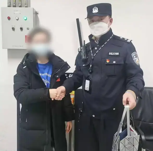 实用攻略🔑逃生指南 地铁逃生一图金条精准位置详解