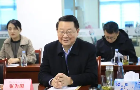 办公利器💻高效—个人电脑赋能现代办公，轻松提升工作表现