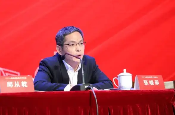 存储革新🚀SSD固态硬盘赋能数据存储升级：速度提升、稳定性增强与能效优化兼得