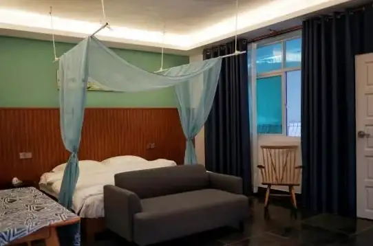 出门旅行住民宿，卫生没保障？美团民宿APP星级床品每客必换，你还犹豫什么？