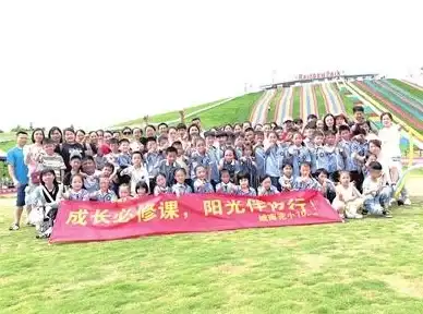 想玩《黑神话悟空》却苦于没有高端显卡？腾讯start云游戏手机版限免畅玩，还支持手柄操作，你还在等什么？