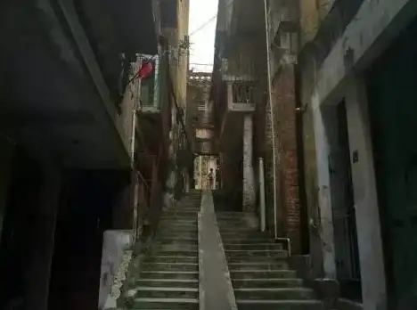 想要一键打造明星般光彩形象？这款影像处理神器你试过了吗？