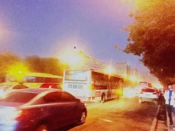 还在为等公交发愁？咸阳公交APP一键查询，省时又省心！