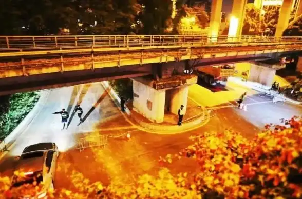 救援行动🚨逃生技巧🚨生存智慧 地铁逃生中谁最机智？