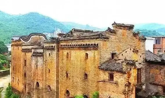 网络防护 性能优化 防火墙和应用特点，如何确保网络安全与性能的平衡？