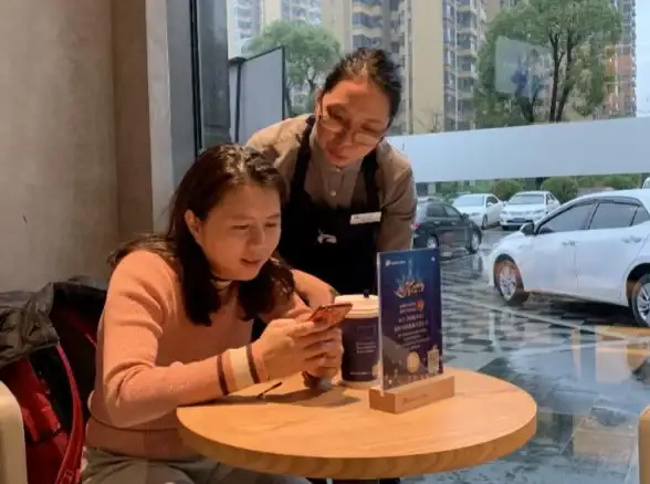 想随时随地享受美味咖啡？瑞幸咖啡APP一键下单，你还在等什么？