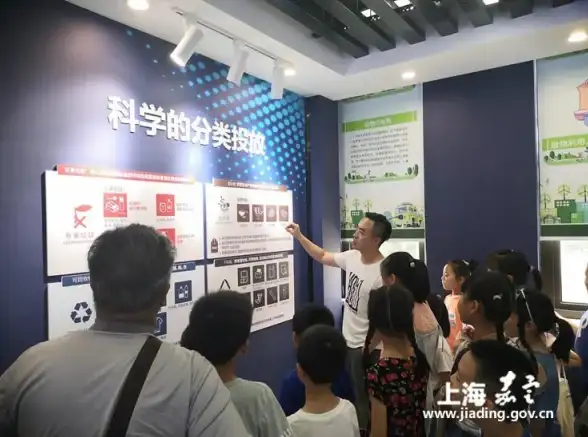 手机娱乐与工具不能兼得？简软APP让你轻松拥有丰富资源与实用功能！