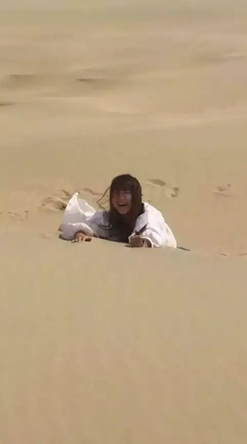 出门在外方向感差？万能指南针APP的实时导航功能难道不是你的必备神器？