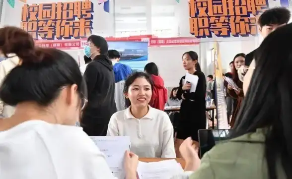 为什么不用超级简历？高效省时，助你拿下心仪offer！