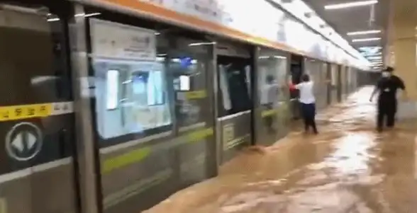 安全指南🚇标准解读🚨地铁逃生中国标准详细权威解析