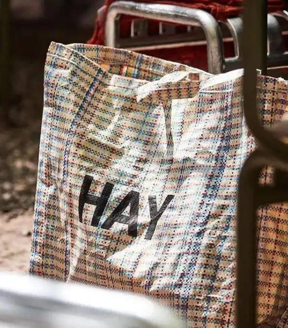 渴望体验有趣的跨国社交？Hay的实时视频聊天功能等你来探索！