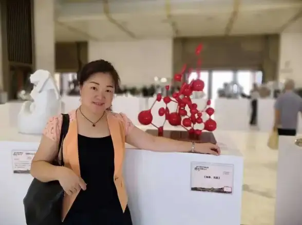 写作效率低？让无问aiapp的智能化协助带你飞！