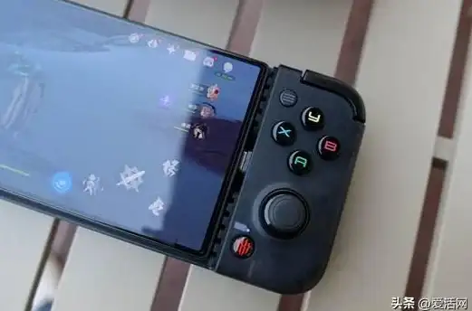 谁说手机不能玩Switch游戏？蛋蛋搬家app满足你的所有幻想！