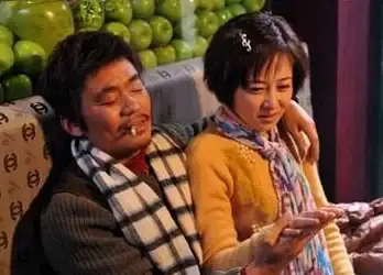 如何轻松记录育儿生活中的温馨点滴？宝宝树小时光APP是你的最佳选择！