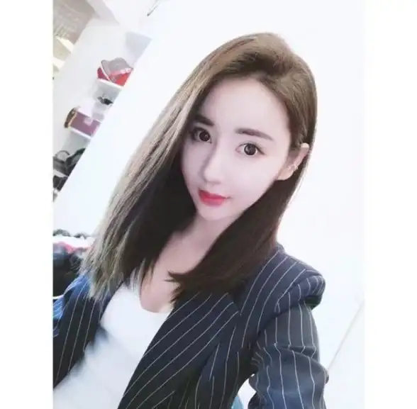 社交热点🌟QQ空间动态速递：qq用户的最新动态，带你玩转QQ空间全新功能