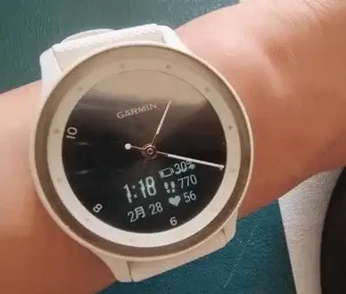 手机照片如何秒传智能手表？腕间相册同步器APP让你轻松实现！