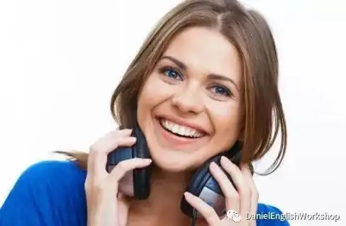 还在为孩子的英语口语发愁？人教口语APP专为中小学生设计！