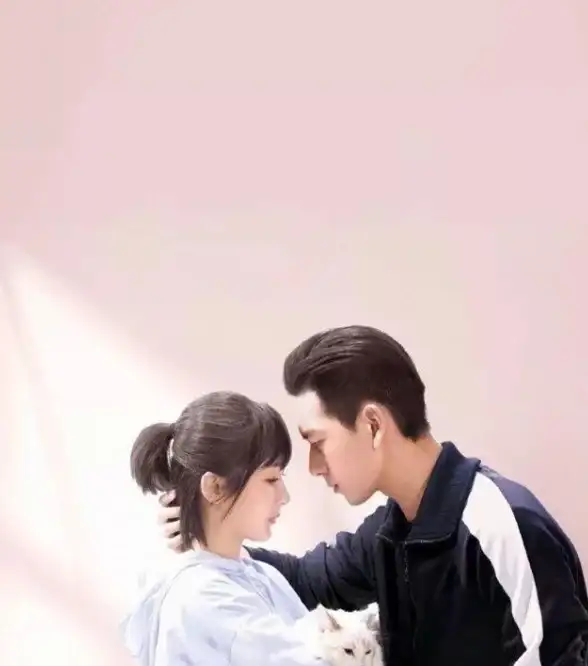 时尚潮流🔥崩坏联名风衣值得入手吗？品质与设计全面解析