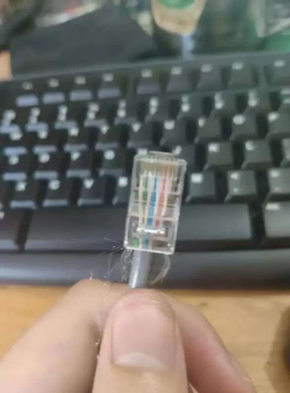网络布线 网线接法全解：新手轻松掌握的详细布线与水晶头制作流程