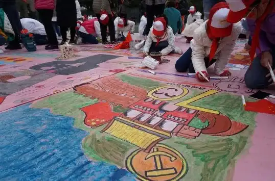 谁说手机不能成为画布？潮色绘画app让你随时随地释放艺术灵感！