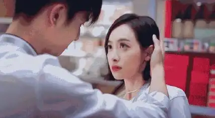 还在为孩子英语学习发愁？试试倍速课堂APP，动画视频教学让兴趣翻倍！