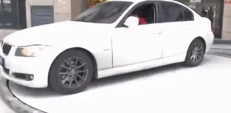 还在为选择困难而烦恼？试试小决定APP，转盘一转轻松帮你做决定！