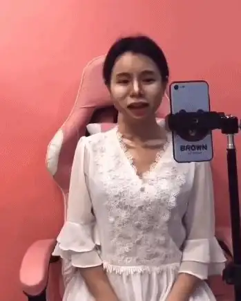 还在为直播背景单调烦恼？抖音直播伴侣APP一键设置背景图不香吗？