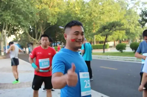 想在看电影的同时结识志同道合的朋友？微光APP不正是你梦寐以求的社交新方式吗？