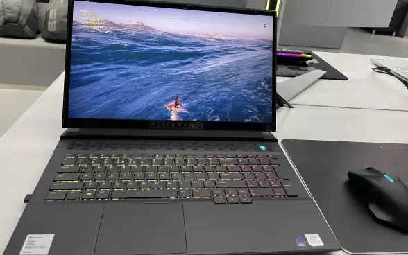 科技前沿 外星人笔记本全方位评测：极致性能与未来科技体验