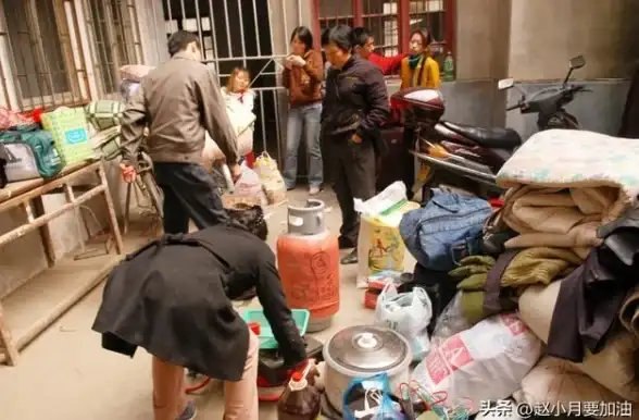恋爱宝典+情侣游戏+话术大全，六小聊让你和TA的互动更有趣，还不试试？